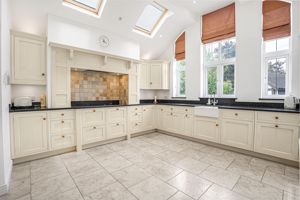 Photo 16- click for photo gallery